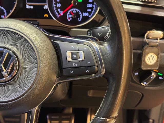 ゴルフトゥーラン ＴＳＩ　Ｒライン　ＡＣＣ　レーンキープアシスト　衝突軽減ブレーキ　純正ナビ　バックカメラ　Ｂｌｕｅｔｏｏｔｈ　ＥＴＣ　ＬＥＤヘッドライト　純正１７インチアルミ（28枚目）