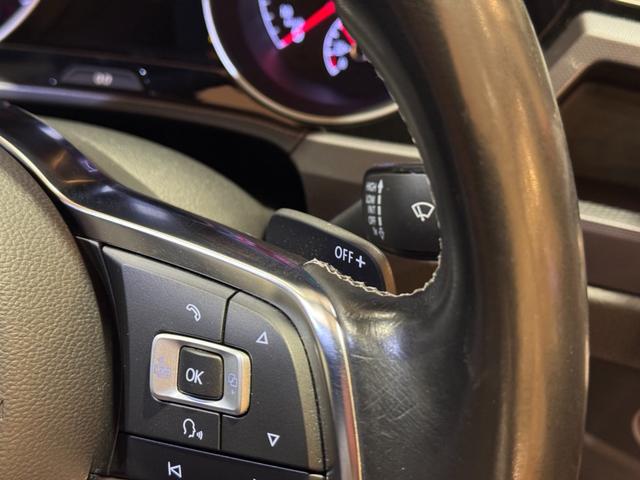 ゴルフトゥーラン ＴＳＩ　Ｒライン　ＡＣＣ　レーンキープアシスト　衝突軽減ブレーキ　純正ナビ　バックカメラ　Ｂｌｕｅｔｏｏｔｈ　ＥＴＣ　ＬＥＤヘッドライト　純正１７インチアルミ（29枚目）