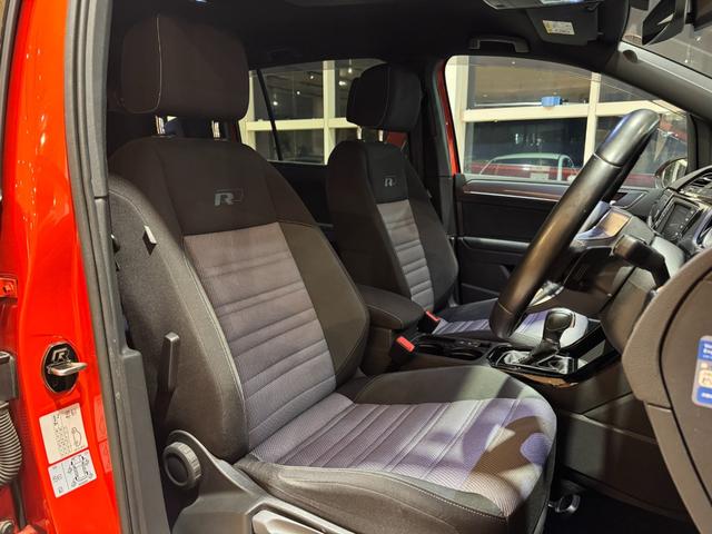 ゴルフトゥーラン ＴＳＩ　Ｒライン　ＡＣＣ　レーンキープアシスト　衝突軽減ブレーキ　純正ナビ　バックカメラ　Ｂｌｕｅｔｏｏｔｈ　ＥＴＣ　ＬＥＤヘッドライト　純正１７インチアルミ（31枚目）