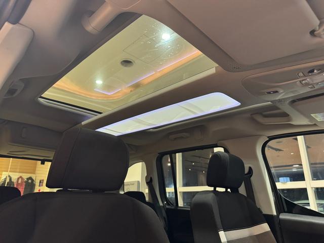 ベルランゴ シャイン ブルーHDi ACC ガラスルーフ サイド・バックカメラ Carplay 前後ドラレコ Bluetooth ETC 純正16インチアルミ(7枚目)