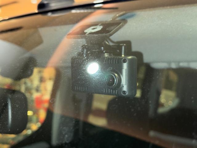 ベルランゴ シャイン ブルーHDi ACC ガラスルーフ サイド・バックカメラ Carplay 前後ドラレコ Bluetooth ETC 純正16インチアルミ(13枚目)