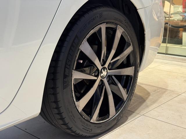 508 GTライン ACC レーンキープアシスト 衝突軽減ブレーキ 本革シート 純正ナビ Bカメラ ドラレコ サンルーフ Carplay フルセグ ETC 前後センサー LEDヘッドライト 純正アルミ(27枚目)