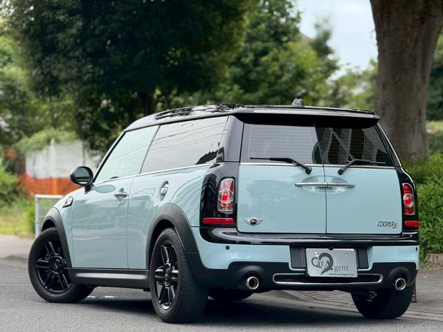ＭＩＮＩ クーパーＳ　クラブマン　禁煙車／社外ナビ（・バックモニター・Ｂｌｕｅｔｏｏｔｈ・ＴＶ）／障害物センサー／ブラックキセノンヘッドライト／１６インチブラックアルミホイール／ドライブレコーダー／ＥＴＣ／・取説・記録簿・スペアキー有（5枚目）