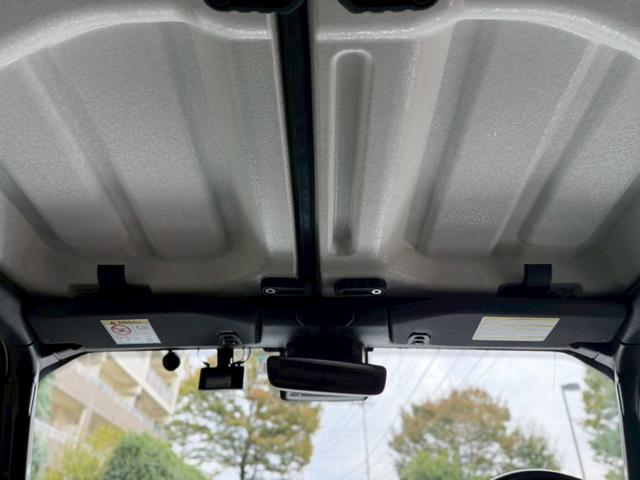 ジープ・ラングラーアンリミテッド サハラ ワンオーナー/禁煙車/ホイール付きスタッドレスタイヤ有/グロスブラック18AW/レザシート/LEDヘッドライト/バックカメラ/ショートアンテナ/Apple CarPlay対応(18枚目)