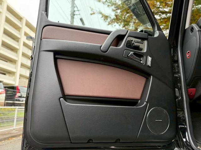 Gクラス G350 ブルーテック ラグジュアリーPKG/禁煙車/Fバンパー・オーバーフェンダーAMG仕様/スライディングルーフ/ブラウン本革シート/全席シートヒーター/Bカメラ/サイドカメラ/harman/kardon/前後ドラレコ(19枚目)