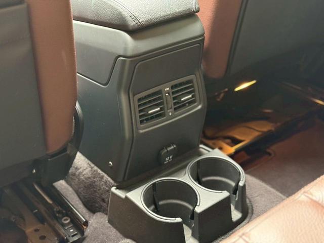 Gクラス G350 ブルーテック ラグジュアリーPKG/禁煙車/Fバンパー・オーバーフェンダーAMG仕様/スライディングルーフ/ブラウン本革シート/全席シートヒーター/Bカメラ/サイドカメラ/harman/kardon/前後ドラレコ(27枚目)