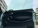 クーパーＳ　クラブマン　禁煙車／社外ナビ（・バックモニター・Ｂｌｕｅｔｏｏｔｈ・ＴＶ）／障害物センサー／ブラックキセノンヘッドライト／１６インチブラックアルミホイール／ドライブレコーダー／ＥＴＣ／・取説・記録簿・スペアキー有（14枚目）