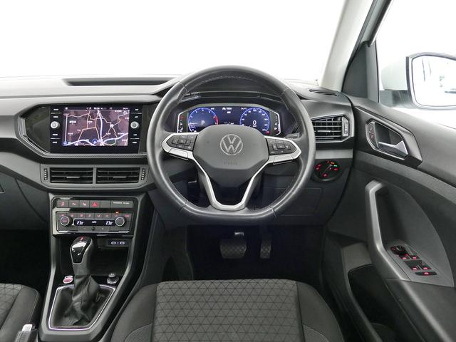 Ｔ－クロス ＴＳＩ　１ｓｔ　純正ドラレコ　液晶メーター　ワイヤレスＣａｒｐｌａｙ対応純正ナビ　ＥＴＣ２．０　バックカメラ　前後パークセンサー　ＡＣＣ　ブラインドスポットディテクション　ＬＥＤライト　スマートキー　ＣＰＯ認定中古車（51枚目）