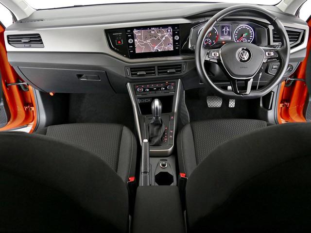 ポロ TSIコンフォートライン セーフティPKG 純正ナビTV バックカメラ 障害物センサー carplay対応 ドライブレコーダー ACC 後方死角検知機能 駐車支援システム 認定中古車保証1年付(8枚目)