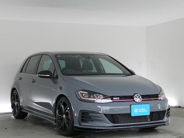 ゴルフＧＴＩ ＴＣＲ　全国限定６００台ＧＴＩ　ＴＣＲ　専用１９インチＡＷ　純正ナビＴＶ　バックカメラ　障害物センサー　ＬＥＤヘッドライト　ＡＣＣ　後方死角検知機能　禁煙使用　認定中古車保証１年付（8枚目）
