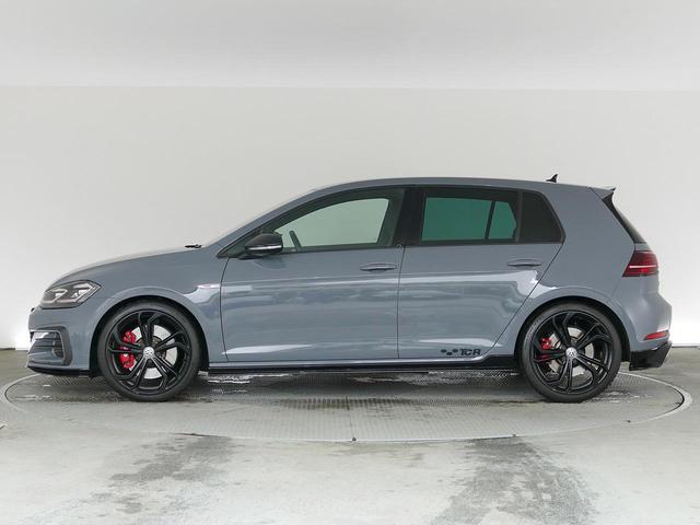 ゴルフＧＴＩ ＴＣＲ　全国限定６００台ＧＴＩ　ＴＣＲ　専用１９インチＡＷ　純正ナビＴＶ　バックカメラ　障害物センサー　ＬＥＤヘッドライト　ＡＣＣ　後方死角検知機能　禁煙使用　認定中古車保証１年付（19枚目）