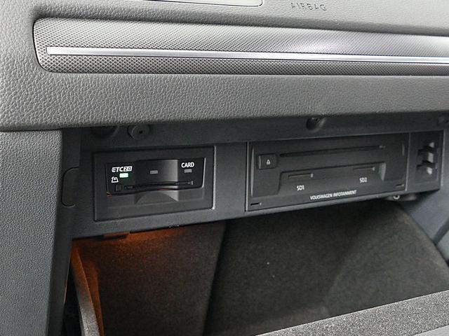 ゴルフＧＴＩ ＴＣＲ　全国限定６００台ＧＴＩ　ＴＣＲ　専用１９インチＡＷ　純正ナビＴＶ　バックカメラ　障害物センサー　ＬＥＤヘッドライト　ＡＣＣ　後方死角検知機能　禁煙使用　認定中古車保証１年付（32枚目）