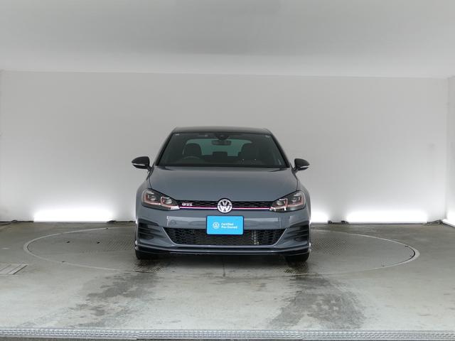ゴルフＧＴＩ ＴＣＲ　全国限定６００台ＧＴＩ　ＴＣＲ　専用１９インチＡＷ　純正ナビＴＶ　バックカメラ　障害物センサー　ＬＥＤヘッドライト　ＡＣＣ　後方死角検知機能　禁煙使用　認定中古車保証１年付（40枚目）