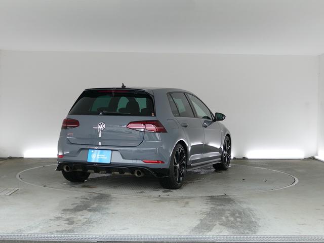 ゴルフＧＴＩ ＴＣＲ　全国限定６００台ＧＴＩ　ＴＣＲ　専用１９インチＡＷ　純正ナビＴＶ　バックカメラ　障害物センサー　ＬＥＤヘッドライト　ＡＣＣ　後方死角検知機能　禁煙使用　認定中古車保証１年付（50枚目）