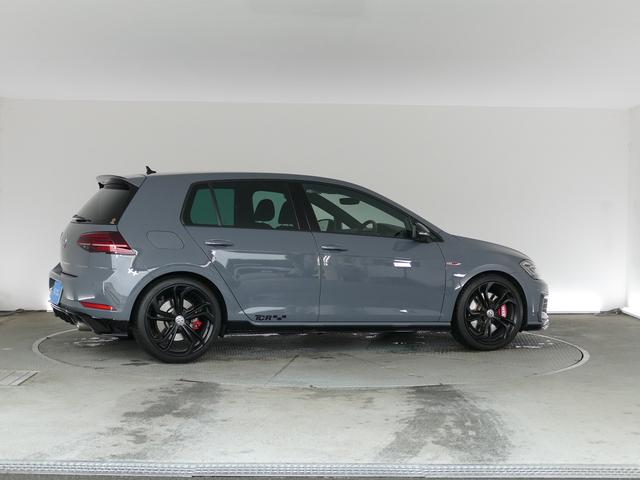 ゴルフＧＴＩ ＴＣＲ　全国限定６００台ＧＴＩ　ＴＣＲ　専用１９インチＡＷ　純正ナビＴＶ　バックカメラ　障害物センサー　ＬＥＤヘッドライト　ＡＣＣ　後方死角検知機能　禁煙使用　認定中古車保証１年付（52枚目）