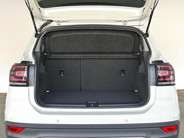 Ｔ－クロス カッパースタイル　当社デモカー使用車両　特別仕様車カッパー　純正ナビ　バックカメラ　障害物センサー　デジタルメーター　専用１７インチＡＷ　ＡＣＣ　ＬＥＤヘッドライト　後方死角検知機能　駐車支援システム　禁煙ワンオーナー（13枚目）