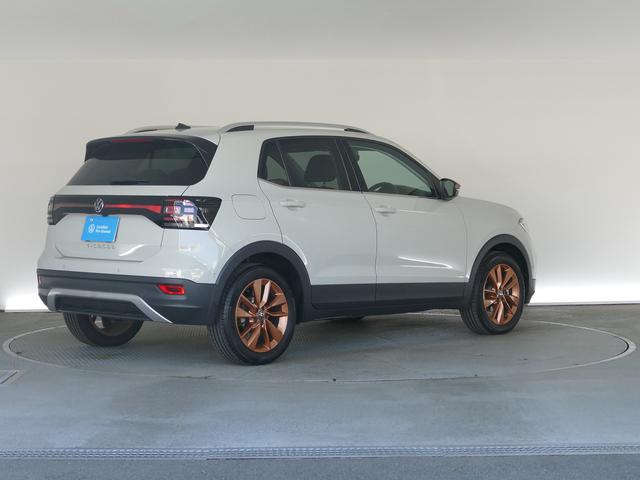 Ｔ－クロス カッパースタイル　当社デモカー使用車両　特別仕様車カッパー　純正ナビ　バックカメラ　障害物センサー　デジタルメーター　専用１７インチＡＷ　ＡＣＣ　ＬＥＤヘッドライト　後方死角検知機能　駐車支援システム　禁煙ワンオーナー（53枚目）