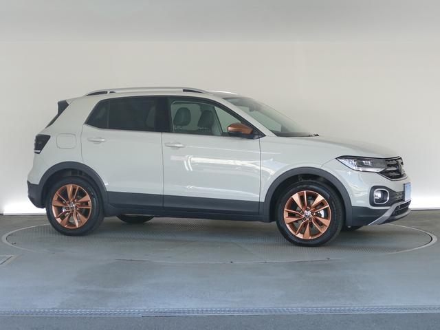 Ｔ－クロス カッパースタイル　当社デモカー使用車両　特別仕様車カッパー　純正ナビ　バックカメラ　障害物センサー　デジタルメーター　専用１７インチＡＷ　ＡＣＣ　ＬＥＤヘッドライト　後方死角検知機能　駐車支援システム　禁煙ワンオーナー（56枚目）