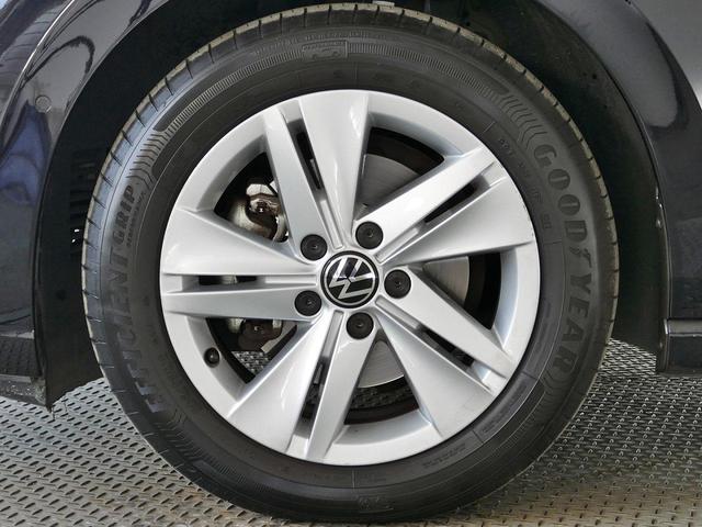 ゴルフ ｅＴＳＩアクティブ　テクノロジーＰＫＧ　純正ナビ　バックカメラ　障害物センサー　デジタルメーター　ｃａｒｐｌａｙ対応　ＩＱ．ＬＥＤヘッドライト　ＡＣＣ　マイルドハイブリッド　禁煙使用　ワンオーナー　認定中古車保証１年付（21枚目）