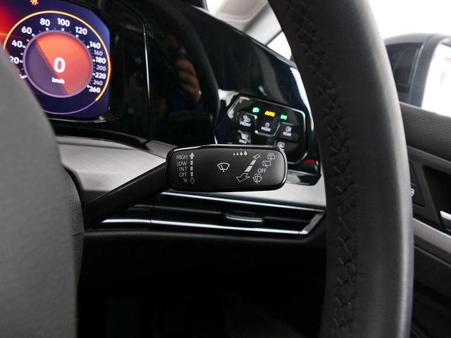 ゴルフ ｅＴＳＩアクティブ　テクノロジーＰＫＧ　純正ナビ　バックカメラ　障害物センサー　デジタルメーター　ｃａｒｐｌａｙ対応　ＩＱ．ＬＥＤヘッドライト　ＡＣＣ　マイルドハイブリッド　禁煙使用　ワンオーナー　認定中古車保証１年付（39枚目）