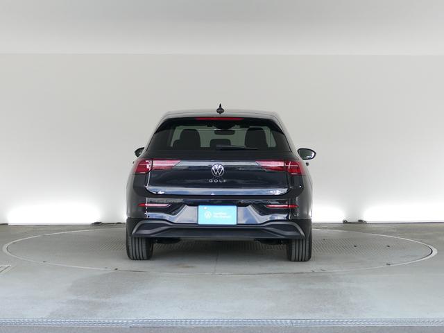 ゴルフ ｅＴＳＩアクティブ　テクノロジーＰＫＧ　純正ナビ　バックカメラ　障害物センサー　デジタルメーター　ｃａｒｐｌａｙ対応　ＩＱ．ＬＥＤヘッドライト　ＡＣＣ　マイルドハイブリッド　禁煙使用　ワンオーナー　認定中古車保証１年付（50枚目）