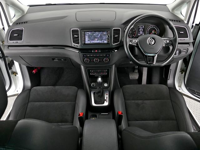 シャラン ＴＳＩ　ハイライン　純正ＳＤナビ　バックカメラ　ＡＣＣ　ドライブレコーダー　後方死角検知機能　スマートキー　両側電動スライドドア　電動リヤゲート　禁煙使用　ワンオーナー　認定中古車保証１年付（8枚目）