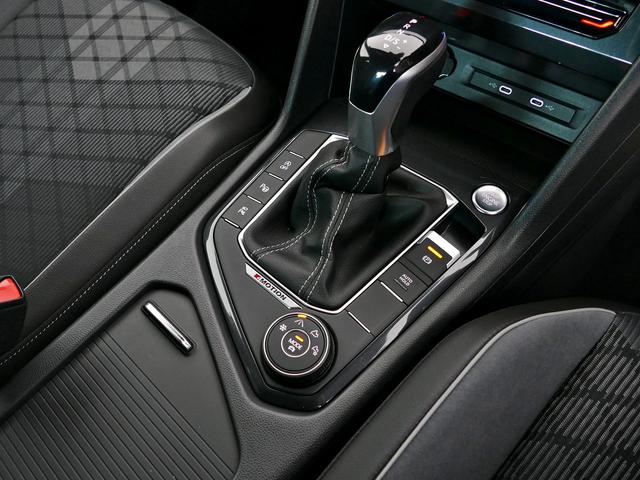 ティグアン TSI 4モーション Rライン フルタイム4WD、純正ナビ、アダプティブクルーズコントロール、レーンキープアシスト、ブラインドスポット、液晶メータークラスター、アラウンドビューモニター、前後パーキングセンサー(9枚目)