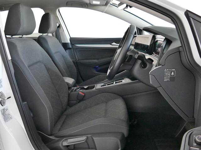 ゴルフ TDIアクティブアドバンス プラチナムエディション 当社デモカー使用車両 純正ナビ バックカメラ 障害物センサー デジタルメーター IQ.LEDヘッドライト ACC トラベルアシスト クリーンディーゼル 禁煙使用 ワンオーナー 新車保証継承(10枚目)