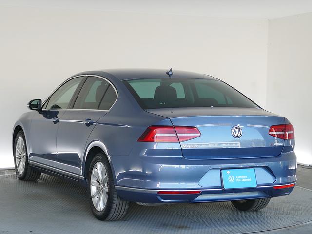 パサート TSIエレガンスライン 純正ナビ、アダプティブクルーズコントロール、レーンキープアシスト、リヤバックカメラ、ブラインドスポット、運転席・助手席シートヒーター 禁煙使用 ワンオーナー 認定中古車保証1年付(7枚目)