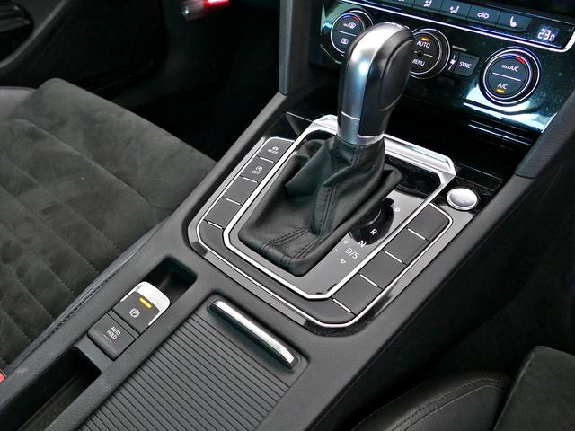 パサート TSIエレガンスライン 純正ナビ、アダプティブクルーズコントロール、レーンキープアシスト、リヤバックカメラ、ブラインドスポット、運転席・助手席シートヒーター 禁煙使用 ワンオーナー 認定中古車保証1年付(9枚目)