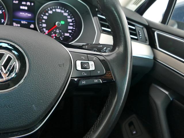 パサート TSIエレガンスライン 純正ナビ、アダプティブクルーズコントロール、レーンキープアシスト、リヤバックカメラ、ブラインドスポット、運転席・助手席シートヒーター 禁煙使用 ワンオーナー 認定中古車保証1年付(15枚目)