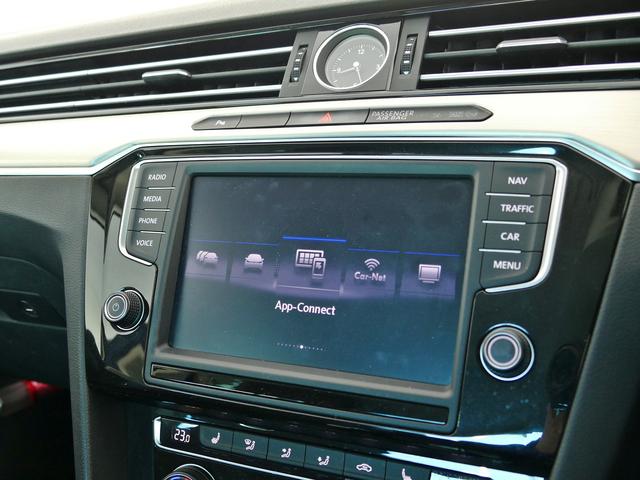 パサート TSIエレガンスライン 純正ナビ、アダプティブクルーズコントロール、レーンキープアシスト、リヤバックカメラ、ブラインドスポット、運転席・助手席シートヒーター 禁煙使用 ワンオーナー 認定中古車保証1年付(32枚目)