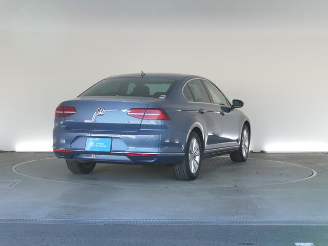 パサート TSIエレガンスライン 純正ナビ、アダプティブクルーズコントロール、レーンキープアシスト、リヤバックカメラ、ブラインドスポット、運転席・助手席シートヒーター 禁煙使用 ワンオーナー 認定中古車保証1年付(51枚目)