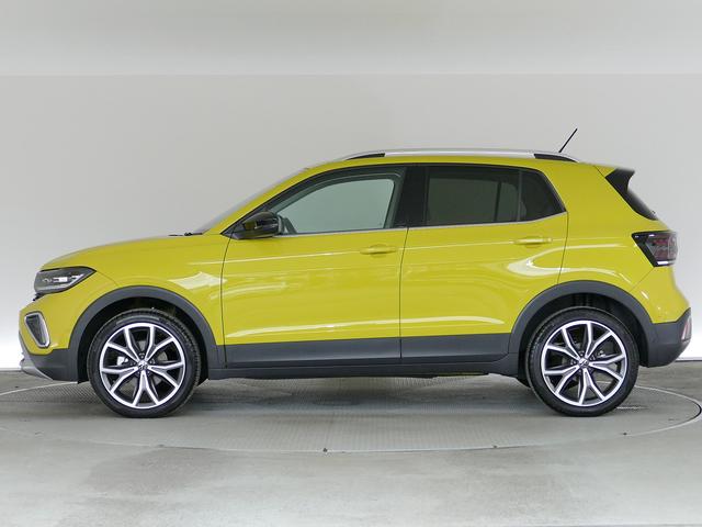 Ｔ－クロス ＴＳＩ　スタイル　当社試乗車　マイナー後モデル　新色グレープイエロー　セーフティー　デザインＰＫＧ　プレミアムサウンド　ＩＱ．ＬＥＤヘッドライト　ＡＣＣ　トラベルアシスト　後方死角検知機能　駐車支援システム　禁煙使用（18枚目）