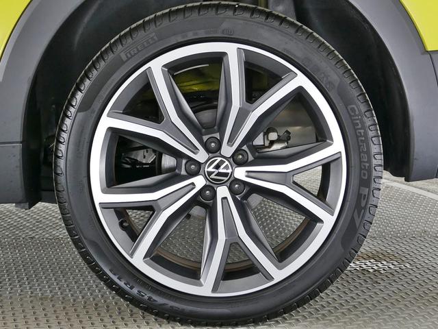 Ｔ－クロス ＴＳＩ　スタイル　当社試乗車　マイナー後モデル　新色グレープイエロー　セーフティー　デザインＰＫＧ　プレミアムサウンド　ＩＱ．ＬＥＤヘッドライト　ＡＣＣ　トラベルアシスト　後方死角検知機能　駐車支援システム　禁煙使用（22枚目）