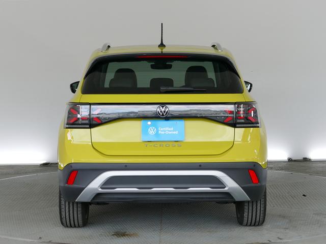 Ｔ－クロス ＴＳＩ　スタイル　当社試乗車　マイナー後モデル　新色グレープイエロー　セーフティー　デザインＰＫＧ　プレミアムサウンド　ＩＱ．ＬＥＤヘッドライト　ＡＣＣ　トラベルアシスト　後方死角検知機能　駐車支援システム　禁煙使用（26枚目）