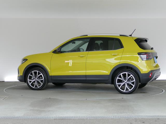 Ｔ－クロス ＴＳＩ　スタイル　当社試乗車　マイナー後モデル　新色グレープイエロー　セーフティー　デザインＰＫＧ　プレミアムサウンド　ＩＱ．ＬＥＤヘッドライト　ＡＣＣ　トラベルアシスト　後方死角検知機能　駐車支援システム　禁煙使用（47枚目）