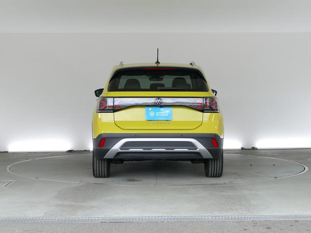 Ｔ－クロス ＴＳＩ　スタイル　当社試乗車　マイナー後モデル　新色グレープイエロー　セーフティー　デザインＰＫＧ　プレミアムサウンド　ＩＱ．ＬＥＤヘッドライト　ＡＣＣ　トラベルアシスト　後方死角検知機能　駐車支援システム　禁煙使用（50枚目）