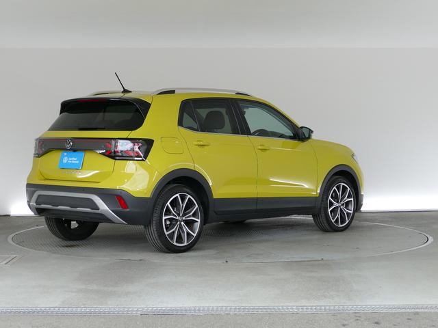 Ｔ－クロス ＴＳＩ　スタイル　当社試乗車　マイナー後モデル　新色グレープイエロー　セーフティー　デザインＰＫＧ　プレミアムサウンド　ＩＱ．ＬＥＤヘッドライト　ＡＣＣ　トラベルアシスト　後方死角検知機能　駐車支援システム　禁煙使用（52枚目）