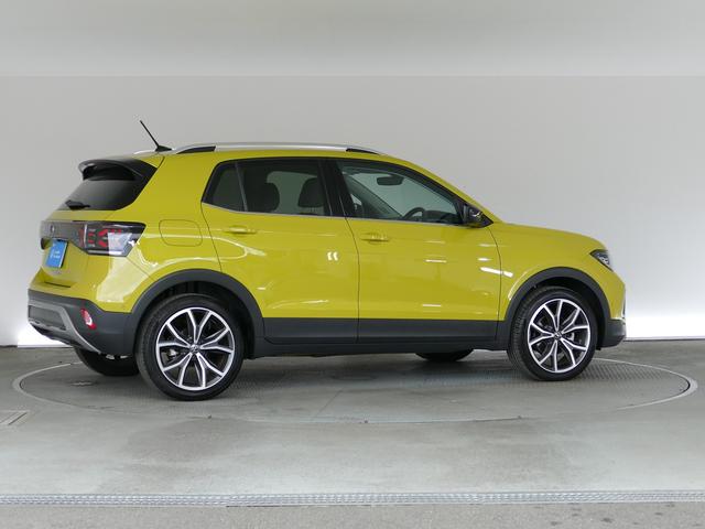 Ｔ－クロス ＴＳＩ　スタイル　当社試乗車　マイナー後モデル　新色グレープイエロー　セーフティー　デザインＰＫＧ　プレミアムサウンド　ＩＱ．ＬＥＤヘッドライト　ＡＣＣ　トラベルアシスト　後方死角検知機能　駐車支援システム　禁煙使用（53枚目）