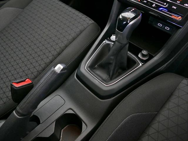 Ｔ－クロス ＴＳＩ　アクティブ　純正ナビ、アダプティブクルーズコントロール、ブラインドスポット、レーンキープアシスト、前後パーキングセンサー（7枚目）