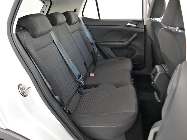 Ｔ－クロス ＴＳＩ　アクティブ　純正ナビ、アダプティブクルーズコントロール、ブラインドスポット、レーンキープアシスト、前後パーキングセンサー（9枚目）