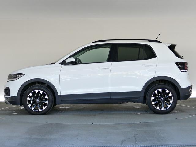 Ｔ－クロス ＴＳＩ　アクティブ　純正ナビ、アダプティブクルーズコントロール、ブラインドスポット、レーンキープアシスト、前後パーキングセンサー（17枚目）