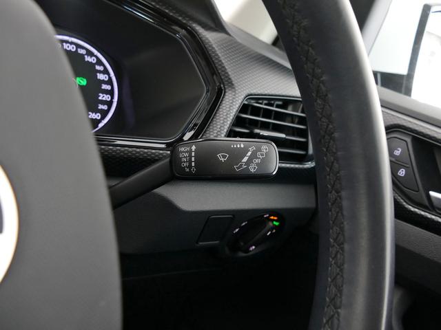 Ｔ－クロス ＴＳＩ　アクティブ　純正ナビ、アダプティブクルーズコントロール、ブラインドスポット、レーンキープアシスト、前後パーキングセンサー（31枚目）