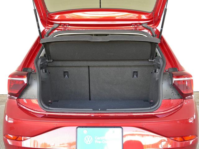 ポロ ＴＳＩスタイル　純正ナビ、アダプティブクルーズコントロール、ＩＱＬＥＤヘッドライト、液晶メータークラスター、前後パーキングセンサー、前後ドライブレコーダー、ブラインドスポット、レーンキープアシスト（12枚目）