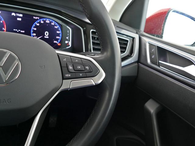 ポロ ＴＳＩスタイル　純正ナビ、アダプティブクルーズコントロール、ＩＱＬＥＤヘッドライト、液晶メータークラスター、前後パーキングセンサー、前後ドライブレコーダー、ブラインドスポット、レーンキープアシスト（15枚目）