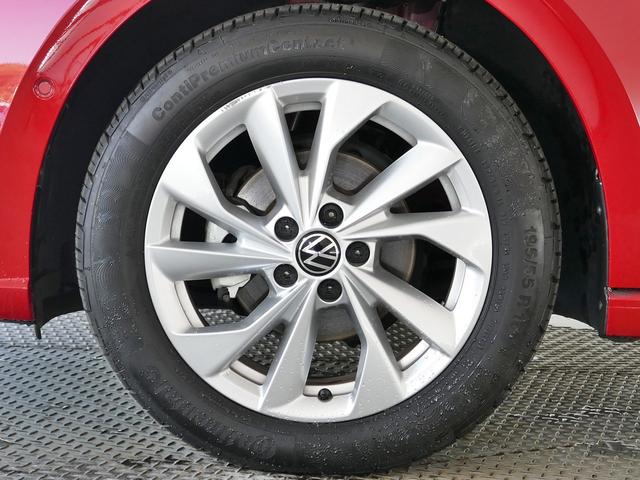 ポロ ＴＳＩスタイル　純正ナビ、アダプティブクルーズコントロール、ＩＱＬＥＤヘッドライト、液晶メータークラスター、前後パーキングセンサー、前後ドライブレコーダー、ブラインドスポット、レーンキープアシスト（21枚目）