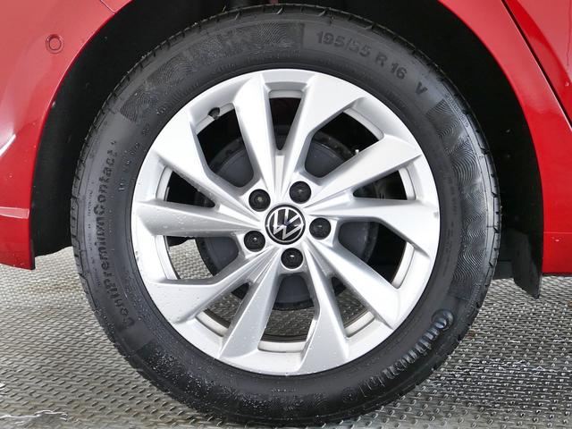 ポロ ＴＳＩスタイル　純正ナビ、アダプティブクルーズコントロール、ＩＱＬＥＤヘッドライト、液晶メータークラスター、前後パーキングセンサー、前後ドライブレコーダー、ブラインドスポット、レーンキープアシスト（23枚目）