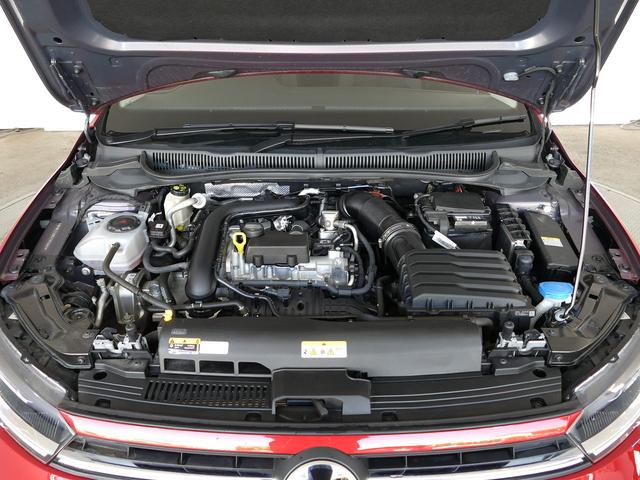 ポロ ＴＳＩスタイル　純正ナビ、アダプティブクルーズコントロール、ＩＱＬＥＤヘッドライト、液晶メータークラスター、前後パーキングセンサー、前後ドライブレコーダー、ブラインドスポット、レーンキープアシスト（41枚目）