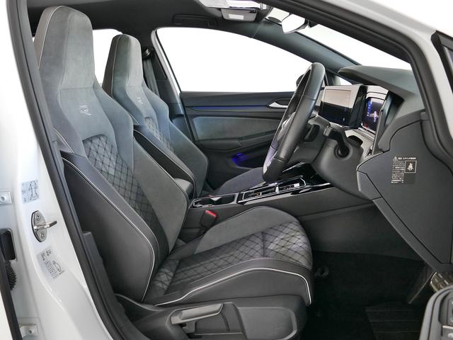 ゴルフ eTSI Rライン LEDヘッドライト、アダプティブクルーズコントロール、レーンキープアシスト、ブラインドスポット、リヤバックカメラ、液晶メータークラスター、APPコネクト、前後パーキングセンサー、前後ドライブレコーダー(11枚目)